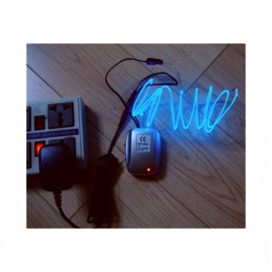 Cable <span class=keywords><strong>EL</strong></span> con inversor activado por sonido, ideal para usar en bares/escenarios de KTV. Se ilumina al ritmo de la música. - Product Image 2