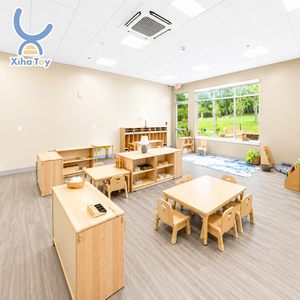 Set di Mobili per Scuola Materna, Tavoli e Sedie in Legno Progettati per Asili e Aule con Funzioni di Stoccaggio e Caratteristiche Adatte ai Bambini - Product Image 1