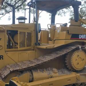 En stock CATD6R Dozer Calidad Equipo usado con precio competitivo Gran valor Entrega inmediata Caja de cambios como componente central - Product Image 2