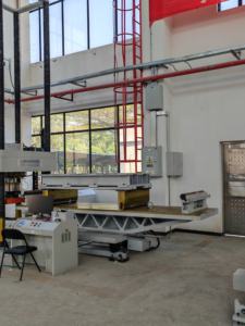 <span class=keywords><strong>Machine</strong></span> d'essai de compression à colonne longue <span class=keywords><strong>500T</strong></span> utilisée pour tester les propriétés mécaniques telles que la compression, la traction et la flexion - Product Image 6