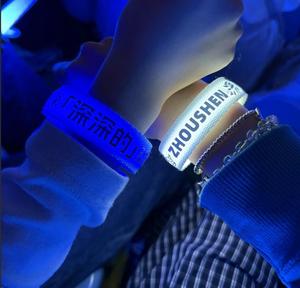 Quà tặng đám cưới cho khách tùy chỉnh Logo Led <span class=keywords><strong>Neon</strong></span> Vòng đeo tay Đảng LED vòng đeo tay sử dụng cho buổi hòa nhạc - Product Image 3