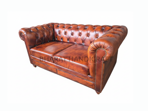 Sofá Chesterfield de 2 Plazas, Diseño Clásico Tapizado, Asientos Profundos y Cómodos, Elegante y Duradero, Perfecto para Sala de Estar o Salón - Product Image 4