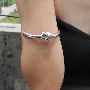HANSIDON Charm Statement <strong>Bracelets</strong> Cuff Simple <strong>Knot</strong> <strong>Bracelets</strong> for Women Jewelry Gold Plated Bangle Wedding Party Accessory - Product Image 3