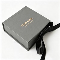 Boîte à bijoux en carton de luxe personnalisée en gros, boîte cadeau élégante et mignonne avec ruban, boîte cadeau pour bijoux tendance