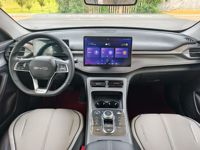 BYD Destroyer 05 Honor DM-i 2024 55KM Berline Familiale Économe en Carburant Intérieur Spacieux Deux Finitions Premium Pratiques Conduite à Gauche
