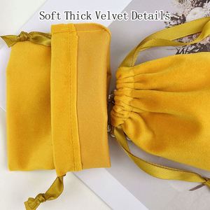 Pochette en velours jaune avec cordon de serrage, sac cadeau en flanelle douce pour bijoux, logo et taille personnalisés acceptés pour l'emballage de bijoux et de montres - Product Image 5