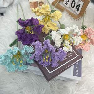 Decorazione Floreale Artificiale all'Uncinetto di Alta Qualità, Fiori di Mirto in Maglia - Product Image 1