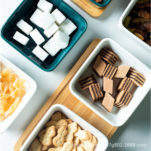 Piatto Divisorio per Dim Sum in Ceramica Quadrato, Porcellana Adatta al Microonde, Moderno e Minimalista, Piatto per Frutta e Snack per Soggiorno e Ristorante - Product Image 2