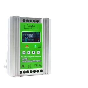 24v 48v उच्च दक्षता mppt wifi rs485 1000w <span class=keywords><strong>1500w</strong></span> 2000w हाइब्रिड पवन-सौर चार्ज नियंत्रक - Product Image 1