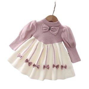 Nouvelle conception Robe pull en tricot <span class=keywords><strong>crochet</strong></span> pour filles Vêtements pour enfants avec un joli nœud et une décoration à motif d'automne - Product Image 5