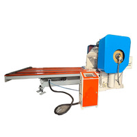 Machine à poinçonner pour la fabrication de mailles métalliques et le traitement des tôles d'acier, pour mailles métalliques expansées robustes
