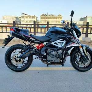 Benelli Huanglong 600, Quattro Cilindri in Linea, Raffreddamento a Liquido, Design <span class=keywords><strong>Sugomi</strong></span>, Carenatura Aerodinamica, Acceleratore Reattivo - Product Image 3