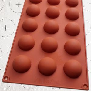 Moule à gâteau rond en silicone sur mesure, design original, 15 cavités, pour la pâtisserie - Product Image 4