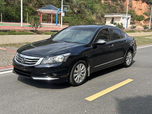 Voiture d'occasion Honda Accord 2.4L <span class=keywords><strong>EXL</strong></span> Navi 2012 noire économique à l'essence, exportation de voitures d'occasion - Product Image 2