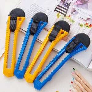Fabricante mayorista de cuchillos multiusos grandes, cuchillo de oficina de alta calidad, cortador de papel, precio de uno o dos yuanes - Product Image 3