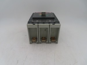 SACE T5N 400 T5N400 Original, Nuevo de Fábrica, para PLC, Amplia Experiencia Técnica, con Solida Experiencia en Mantenimiento Industrial - Product Image 5