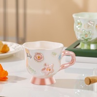 Bureau en céramique haut pied tasse mignon fleurs motif épissage couleur eau tasse haute beauté avoine large bouche petit déjeuner tasses