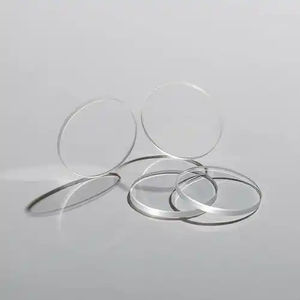 Plaque de verre de quartz en silice fondue à haute transmission, usinage sur mesure en usine pour la découpe et le soudage transparents aux UV des semi-conducteurs - Product Image 1