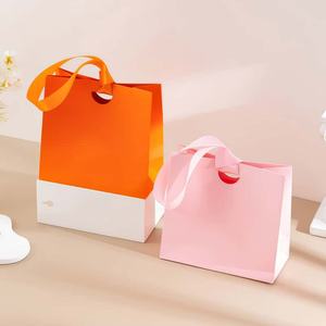 Sac en papier sur mesure avec poignée en <span class=keywords><strong>ruban</strong></span> <span class=keywords><strong>pour</strong></span> l'emballage <span class=keywords><strong>de</strong></span> bijoux, les sacs à bonbons et la présentation <span class=keywords><strong>de</strong></span> mini-cadeaux - Product Image 3