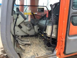 รถขุดขนาดเล็กมือสองคุณภาพเยี่ยม Hitachi ZX60/ ZAXIS 60 สำหรับขาย รถขุดขนาดเล็กมือสอง Hitachi ZX60 - Product Image 6