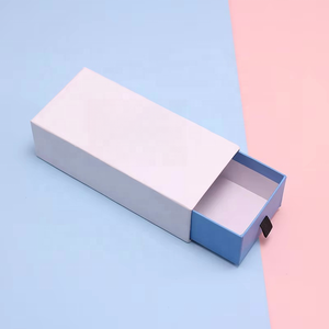 Boîte cadeau en papier créatif personnalisée en gros, boîte rigide vide pour bijoux et colliers avec logo imprimé - Product Image 1