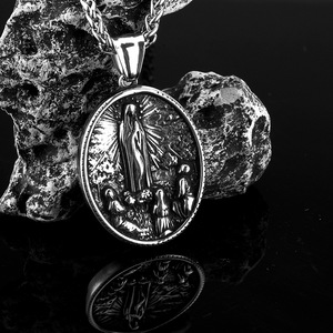 Collar con colgante de la Virgen María de acero inoxidable para hombres, regalo religioso, joyería, accesorio de moda - Product Image 2