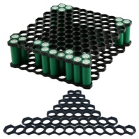 Support de batterie OEM ODM noir en ABS+PC alvéolé pour cellules cylindriques 18650, certifié CE, taille maximale 16S22P, avec supports d'espacement hexagonaux fixes