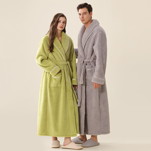 Accappatoio Pigiama Termico Lungo Extra Lungo in Pile Corallo con Scollo a <span class=keywords><strong>V</strong></span> per Donna e Coppie - Collezione Invernale - Product Image 1