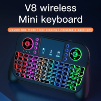 Papan ketik nirkabel BT5.0 V8 2.4G, kendali jarak jauh mouse udara Backlit Inggris Rusia Spanyol Prancis untuk Android tv box