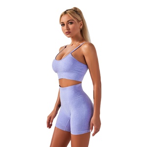 Tuta sportiva all'ingrosso ragazza Sexy abbigliamento Fitness abbigliamento sportivo Yoga Set corto palestra abbigliamento sportivo <span class=keywords><strong>Leggings</strong></span> da corsa Set reggiseno senza cuciture da donna - Product Image 1