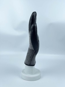 Guantes de Trabajo Resistentes a Cortes ANSI A5 Nivel 5, Color Gris, Ajuste Elástico Cómodo, Protección Anticorte, Recubrimiento de PU Negro - Product Image 2