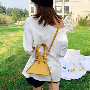 <span class=keywords><strong>Sac</strong></span> à Main Femme <span class=keywords><strong>Triangle</strong></span> Forme Dames Épaule Bandoulière Sacs À Main 2024 De Luxe Femmes Grands Sacs À Main Crocodile Sacs À Main pour Femmes - Product Image 4