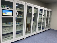 Casiers RFID connectés IoT avec accès biométrique pour hôpitaux, gestion intelligente des actifs, stockage de fournitures médicales, salles d'opération