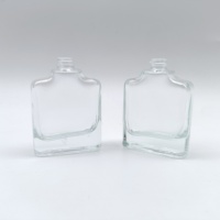Diskon besar 15ml tutup mahkota botol parfum kaca persegi desain datar dengan Logo kustom Shandong asal Cap panas