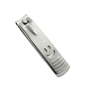 Cortauñas con diseño de cara sonriente, mini cortauñas de acero inoxidable con punta inclinada, disponibles en stock. Venta al por mayor. - Product Image 5