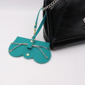 Nouveau design de pochette <span class=keywords><strong>pour</strong></span> <span class=keywords><strong>lunettes</strong></span> de soleil en cuir PU étui à <span class=keywords><strong>lunettes</strong></span> logo personnalisé de luxe étui <span class=keywords><strong>pour</strong></span> <span class=keywords><strong>lunettes</strong></span> de soleil vente en gros - Product Image 6