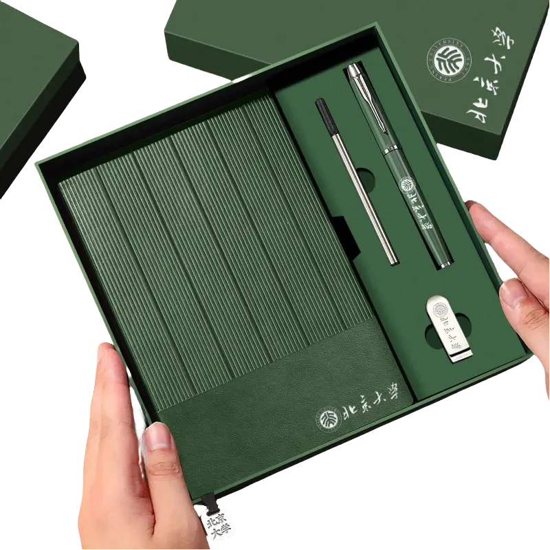 Premium Full Custom Bom Preço PU Couro Softcover A6 A5 Jornal Diário Escrita Notebook Gift Box com Metal Charme e Caneta