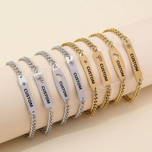 Bracelet personnalisé avec nom, de bonne qualité, étoile, couronne, mignon, en acier inoxydable, chaîne de bracelet - Product Image 1