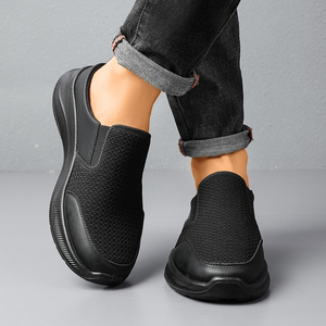 Mules en tricot respirantes pour hommes, légères, à semelle souple, chaussures décontractées pour la marche en plein air, chaussures élégantes pour hommes - Product Image 1