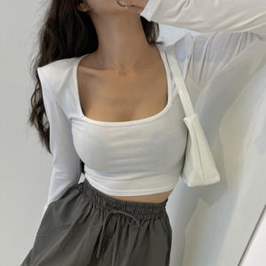<span class=keywords><strong>Camiseta</strong></span> de manga larga con almohadilla de hombro corta informal para mujer Nuevo diseño de cuello cuadrado sexy Delgado - Product Image 4