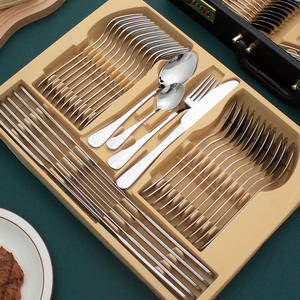 Juego de Cubiertos de Acero Inoxidable de 72 y 84 Piezas con Estuche de Madera para Regalo, para Comer en Casa - Product Image 6