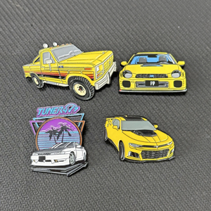 Épingles en émail de voiture créatives personnalisées Broche de <span class=keywords><strong>film</strong></span> de science-<span class=keywords><strong>fiction</strong></span> de dessin animé Épinglette Accessoires - Product Image 2