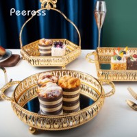 Support à gâteau en métal doré rond européen avec décoration d'arc Nouveau design réutilisable pour les fournitures de mariage ou de fête d'anniversaire