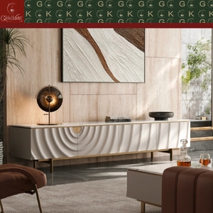 Consola de <span class=keywords><strong>TV</strong></span> Moderna Minimalista GOLDKING para Sala de Estar, Mármol Blanco Calacatta, Frente Ondulado, Patas Doradas, Interior Rojo, Corte de Precisión OEM - Product Image 3