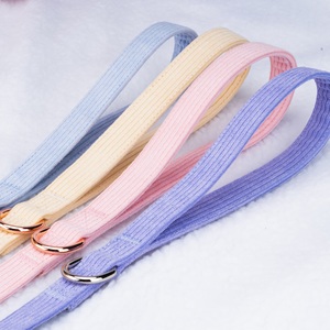 Set Harness dan Tali Anjing Desainer yang Dapat Disesuaikan, Grosir Produsen 2023, Set Kalung dan Tali Anjing Beludru Kustom - Product Image 3