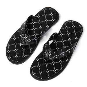 Tongs pour hommes antidérapantes avec semelle extérieure en EVA, à bout ouvert, légères, pour l'été et l'extérieur, avec empeigne synthétique à motif imprimé - Product Image 2