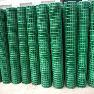 รั้วฟาร์ม 1x30ม. เหล็กชุบสังกะสี รั้วสวนเลี้ยงสัตว์ปีก ตาข่ายลวดเชื่อมเคลือบพีวีซีสีเขียวแบบม้วน - Product Image 1