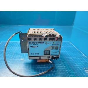 Interfaz de enseñanza para sensor ultrasónico BANNER USDINT-2T2, usada como pieza de repuesto para equipos semiconductores antiguos - Product Image 1
