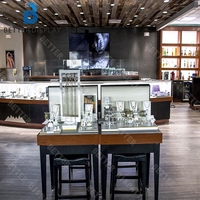 Vitrines de présentation de montres et de bijoux modernes haut de gamme personnalisées en bois et en verre