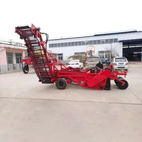Moissonneuse-batteuse combinée de grande taille tractée par un tracteur pour la récolte de pommes de terre, d'ail, d'oignons et de carottes